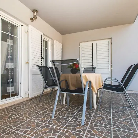 Kati 692 شقة بريمونتيرا