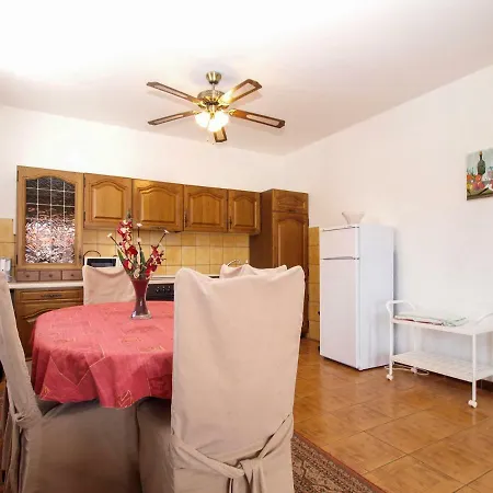 Kati 692 Appartement Premantura