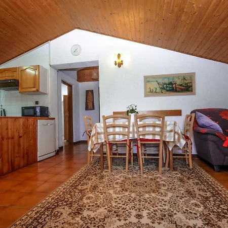 Kati 692 Apartamento *