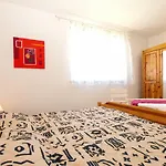 Kati 692 Premantura