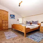 Kati 692 *