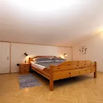 Kati 692 *