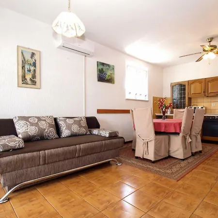 Kati 692 Apartment