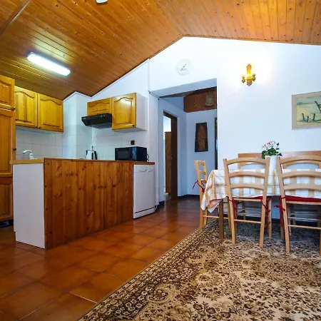 Kati 692 Apartment Premantura